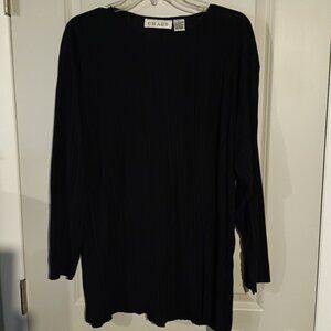 Chaus Women's Top Black 3/4 Sleeve L Oversized Ribbed pattern/ Light weight